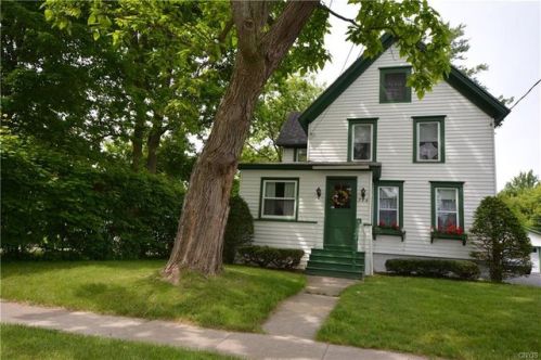 774 Gotham St, Watertown, NY 13601-4008