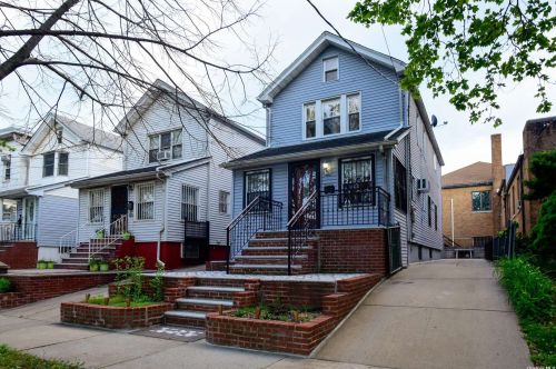 93-24 91st Ave, Jamaica, NY 11421-2823