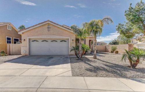 6935 Blackhawk Dr, Glendale, AZ 85308-9487