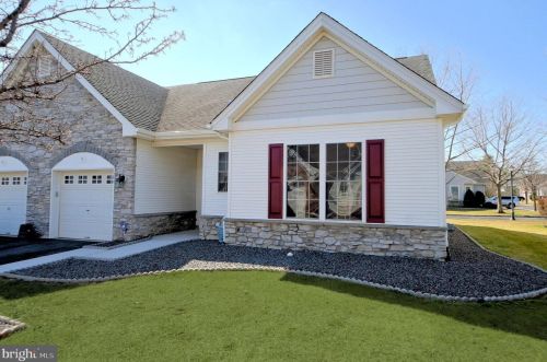 78 Nightingale Dr, Trenton, NJ 08690-3500