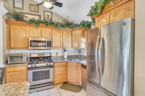 17 Dogwood Dr, Jackson Twp NJ  08527-1342 exterior