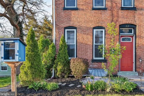717 Beech St, Pottstown, PA 19464-5719