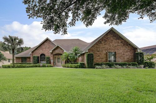 4213 Willow Park Dr, Orlando, FL 32835-2563