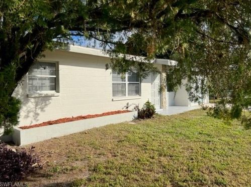 713 Leeland Heights Blvd, Lehigh Acres, FL 33936-6619