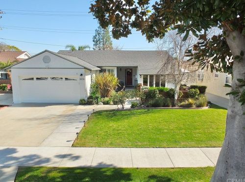 3036 Knoxville Ave, Long Beach, CA 90808-4042