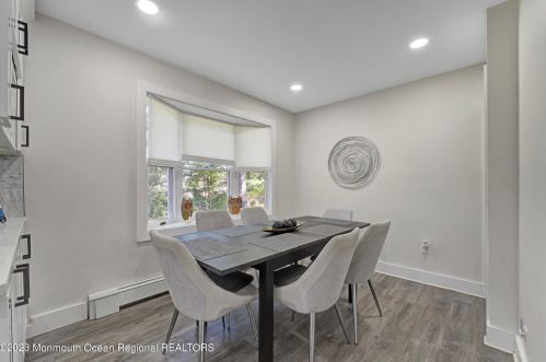 226 Davis Ave, Lacey NJ  08731-3519 exterior