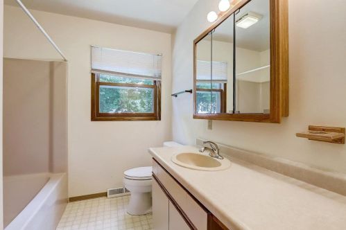 2601 Westbrook Ln, Madison WI  53711-4170 exterior