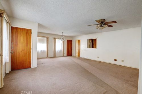 9537 Rose St, Bellflower CA  90706-6530 exterior