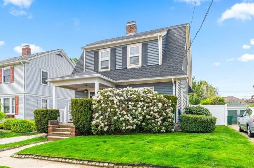 38 Hartford Pl, Warwick, RI 02888-2932