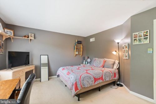 10 Rose Tree Dr, Glen Mills PA  19342-1788 exterior