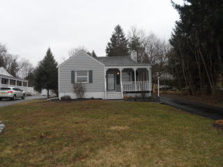 135 Noxon Rd, Poughkeepsie, NY 12603-2939