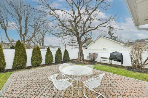 287 Irving Ave, Deer Park NY  11729-3404 exterior
