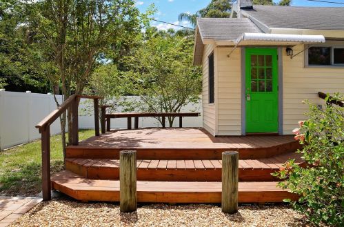 5026 26th Ave, Saint Petersburg, FL 33707-5132