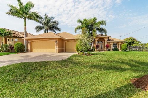 2212 20th Ave, Cape Coral, FL 33909-4787
