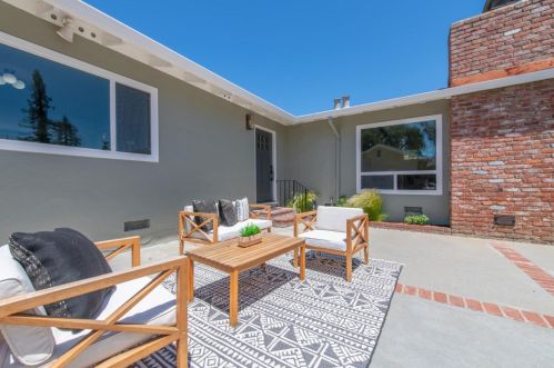 2020 Helena Way, Redwood City CA  94061-3311 exterior