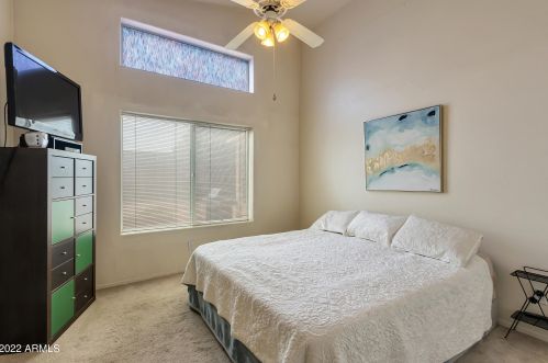 1905 Fellars Dr, Phoenix, AZ 85022-6243