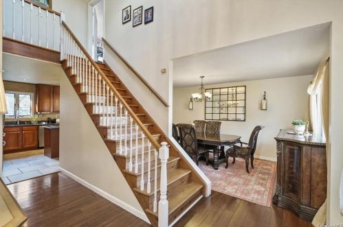 17 Warren Ct, Cornwall, NY 12518-2147