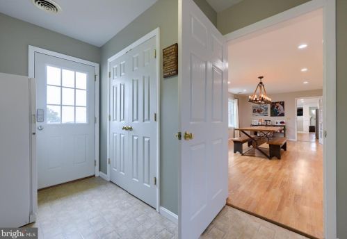 4 Pomo Ct, Siddonsburg PA  17019-9783 exterior