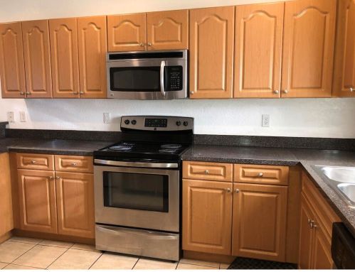 402 Duval Ave, Fort Pierce, FL 34983-2810