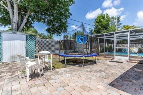 6534 18th Way, Saint Petersburg FL  33702-7146 exterior
