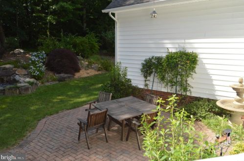 113 Lacy Ln, Bowling Green VA  22427-9310 exterior