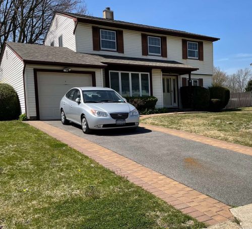 111 Thunder Rd, Holbrook, NY 11741-4427