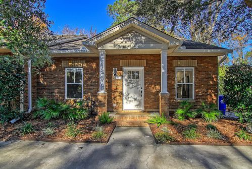 1713 Lauda Dr, Mount Pleasant SC  29464-9601 exterior