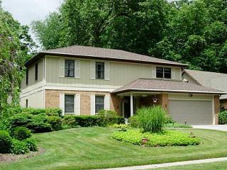 2441 Hampsford Cir, Toledo, OH 43617-1248