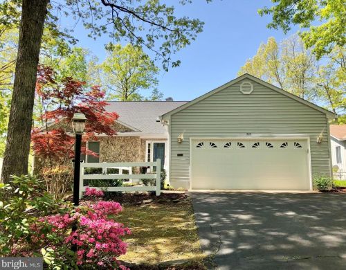 222 Birdie Rd, Locust Grove, VA 22508-5116