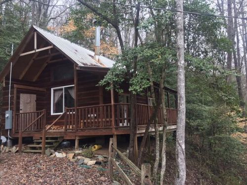 1209 Bates Creek Rd, Unaka, NC 28906-7431
