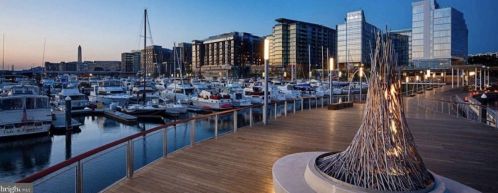 1409 Capitol St, Washington DC 20003-1535 exterior