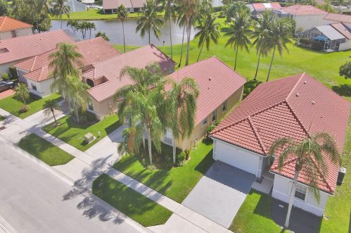 12400 Boneventure Dr, Boynton Beach, FL 33437-2063