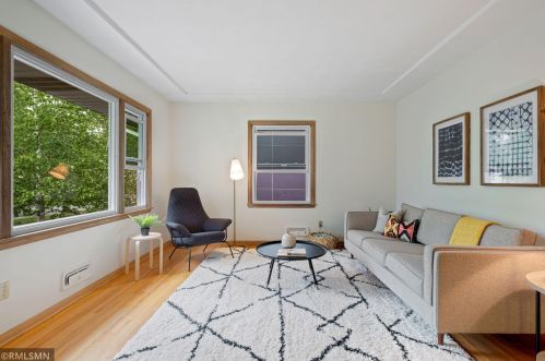 560 36 1/2 Ave, Minneapolis, MN 55418-1223