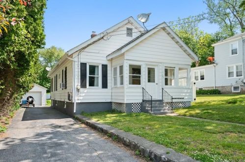 191 Boston Post Rd, Waterford, CT 06385-2805