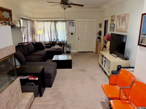 362 Orizaba Ave, Long Beach CA 90803-5854 exterior