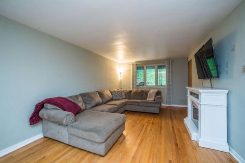 2736 Dwight Ave, Pittsburgh, PA 15216-1937