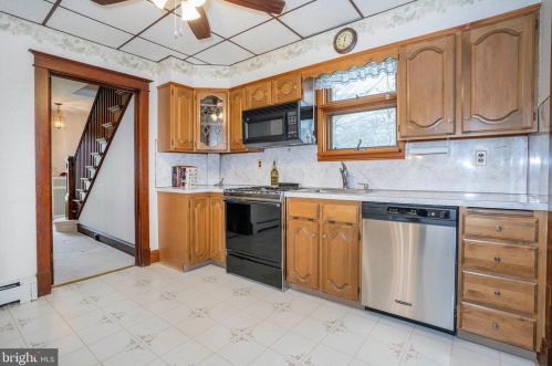 1121 Old Lancaster Pike, Hockessin DE  19707-9559 exterior