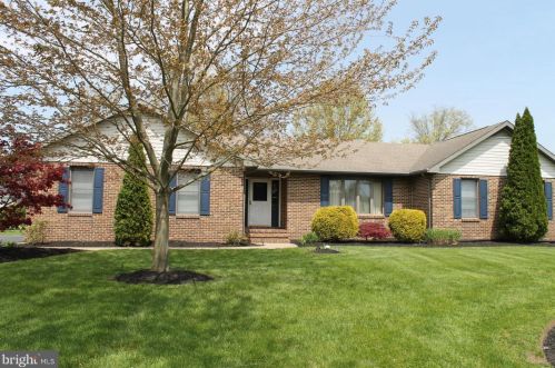 31 Applewood Dr, Dover, DE 19901-6245