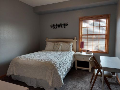 602 19th St, Willmar MN 56201-4827 exterior