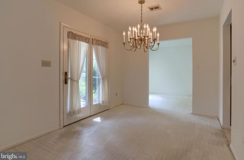 281 Crescent Dr, Swatara PA  17033-2335 exterior