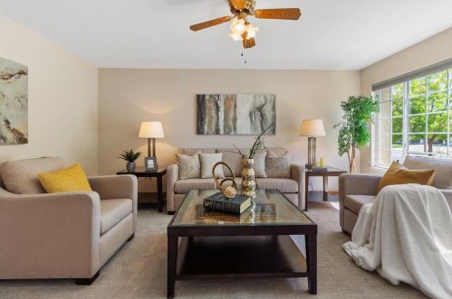 4400 Calle De Farrar, San Jose CA  95118-1909 exterior