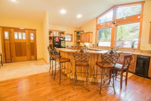5525 Deer Creek Rd, Selma, OR 97538-9740