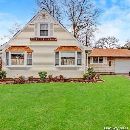 64 Birch St, Lake Grove, NY 11755-2743