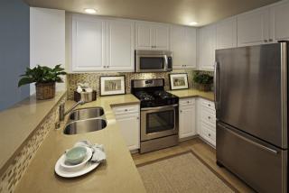 100 Vilaggio, Newport Beach CA  92660-9021 exterior