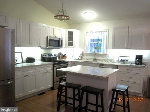 123 Indian Hills Rd, Locust Grove VA  22508-5214 exterior