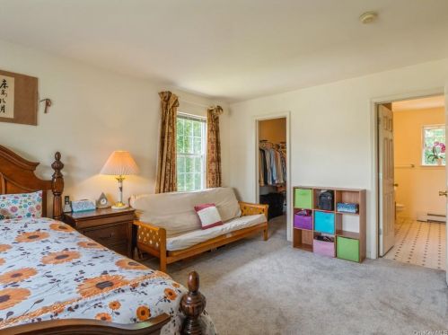 21 Sycamore Way, Poughkeepsie NY  12603-5684 exterior