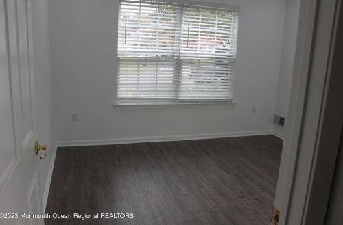 26 Rosewood Ct, Lakewood NJ  08701-5721 exterior