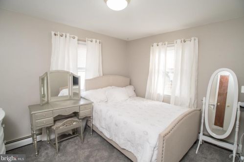 322 Hurst St, Norristown PA  19405-1539 exterior