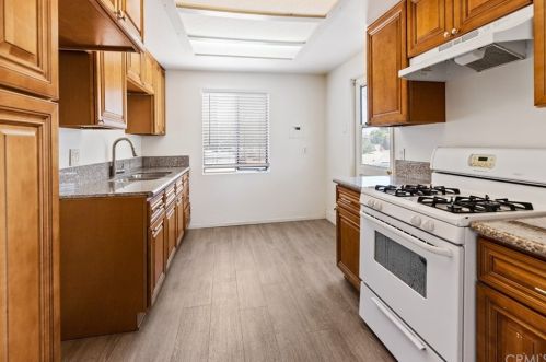 454 Shaffer St, Orange CA 92866-1116 exterior