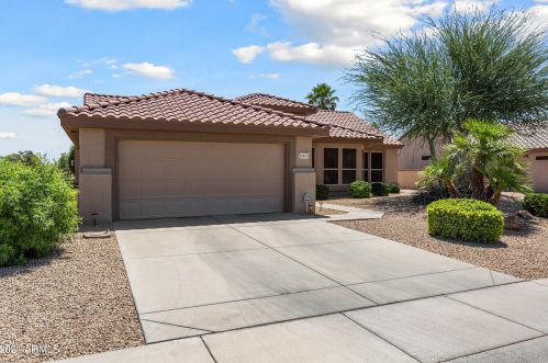 20407 Fountain Crest Ct, Sun City, AZ 85374-4560